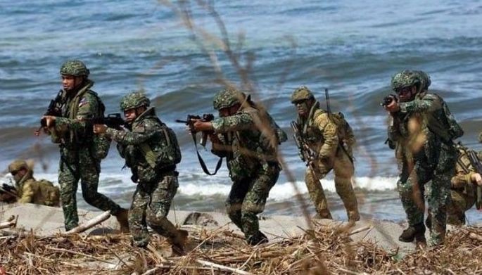 US, Philippines defense chiefs vow to step up bilateral pacts