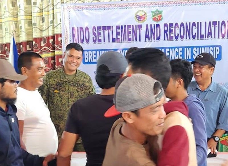 8 Basilan clans resolve conflict