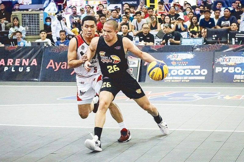 Triple Giga score 3x3 three-peat