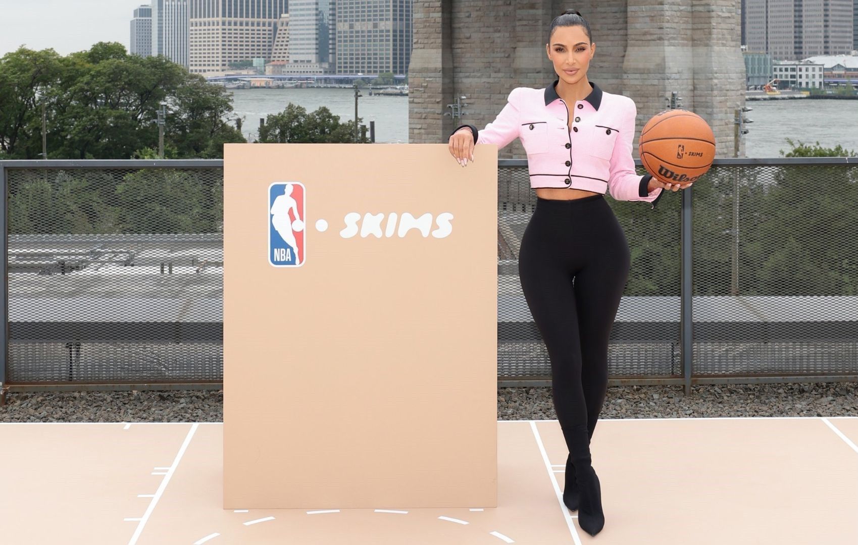 Kim Kardashians Skims Now Official Underwear Of Nba Wnba Usa Basketball Cañaveral Web