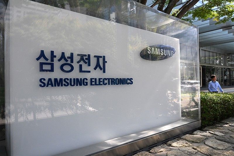 Samsung returns to top of the smartphone market â�� industry tracker