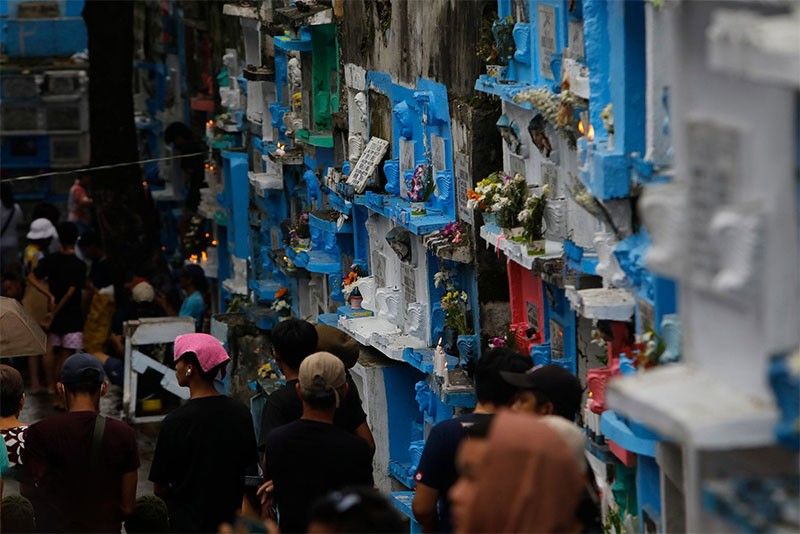 86 trucks of trash hauledÂ from Manila cemeteries