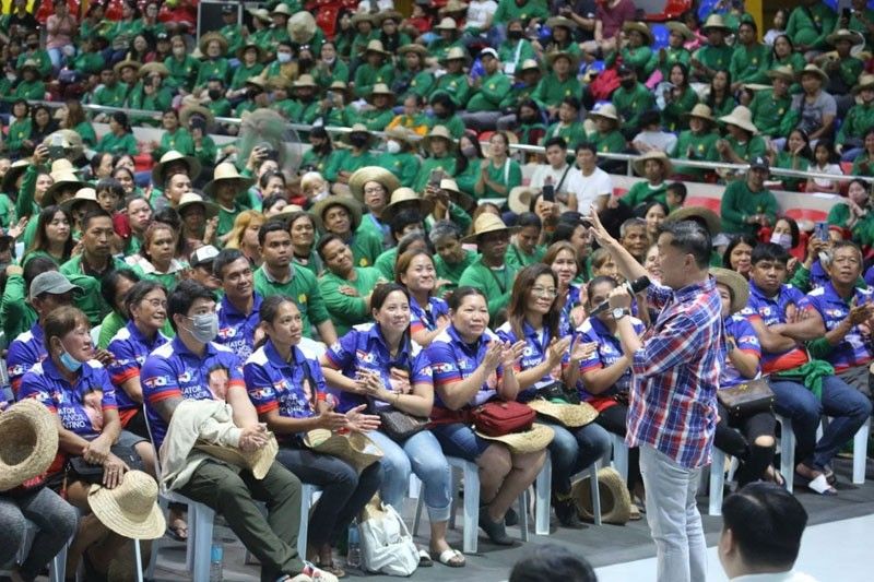 Retain barangay health workers, Tolentino asks village execs