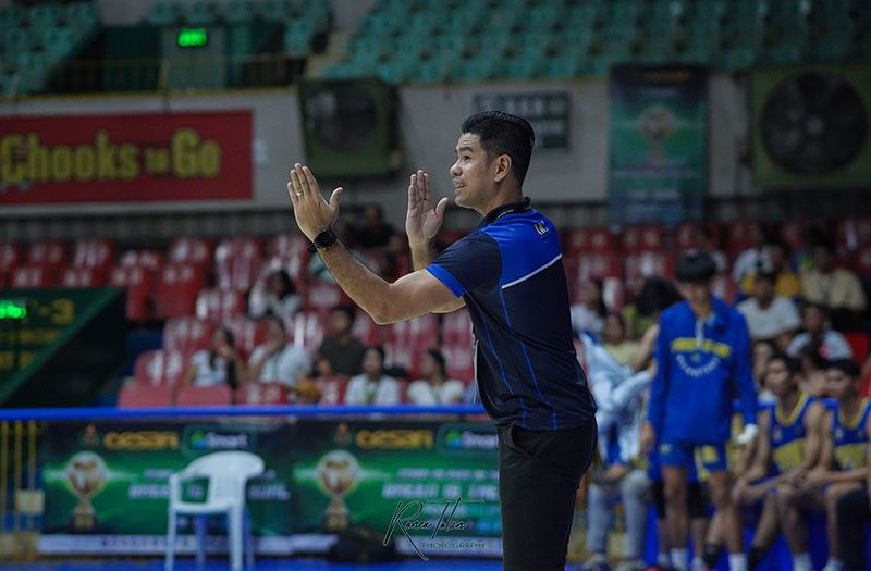 UC coach Sesante appeals ejection in game vs USJ-R