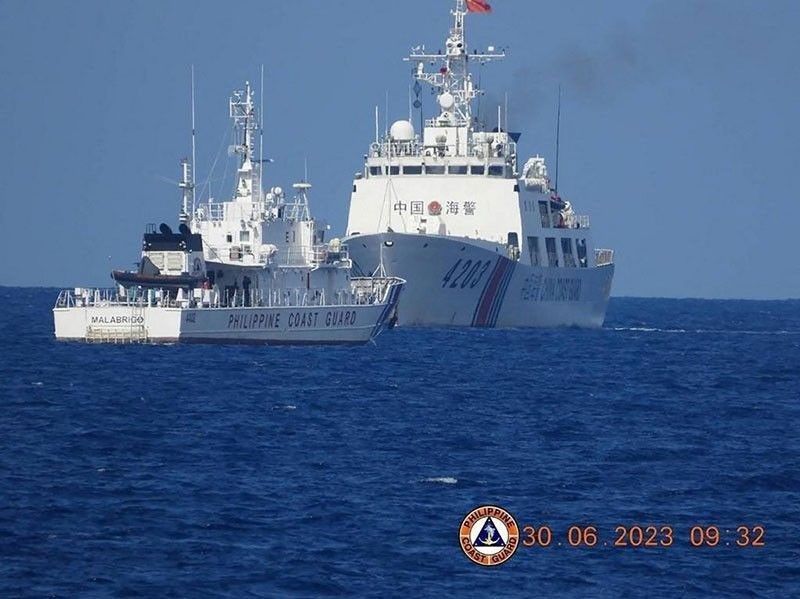 Barko ng Pinas nakalusot sa humahabol na Chinese vessels