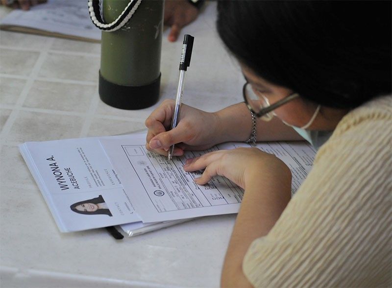 ParaÃ±aque, Las PiÃ±as to hold job fairs