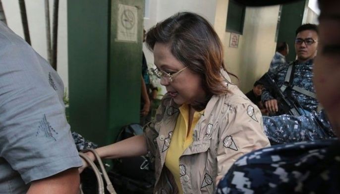 Fiscals grill Enrile ex-aide on &lsquo;pork papers&rsquo;