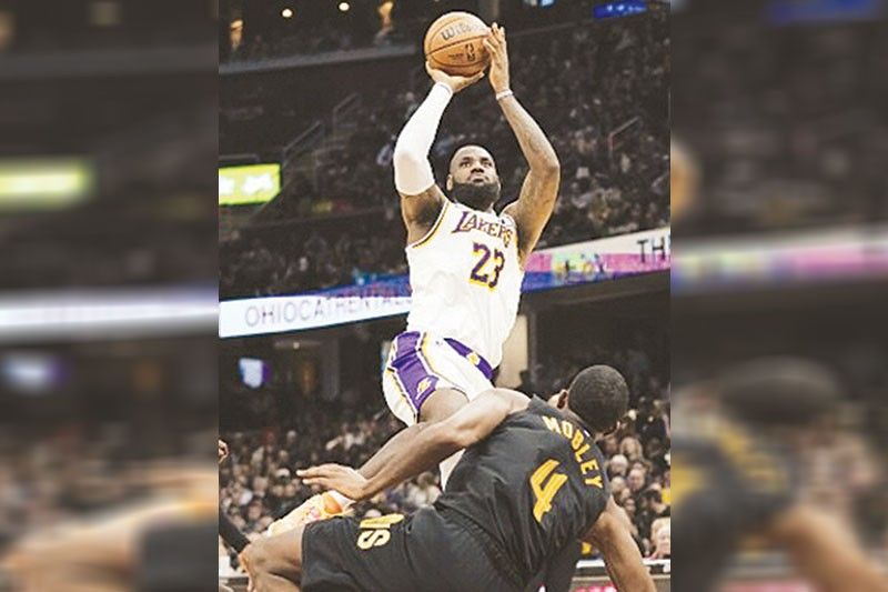 Cavs sapaw sa Lakers