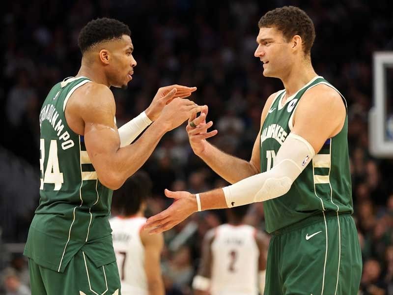 Bucks, Celtics, Knicks advance in NBA in-season tournament