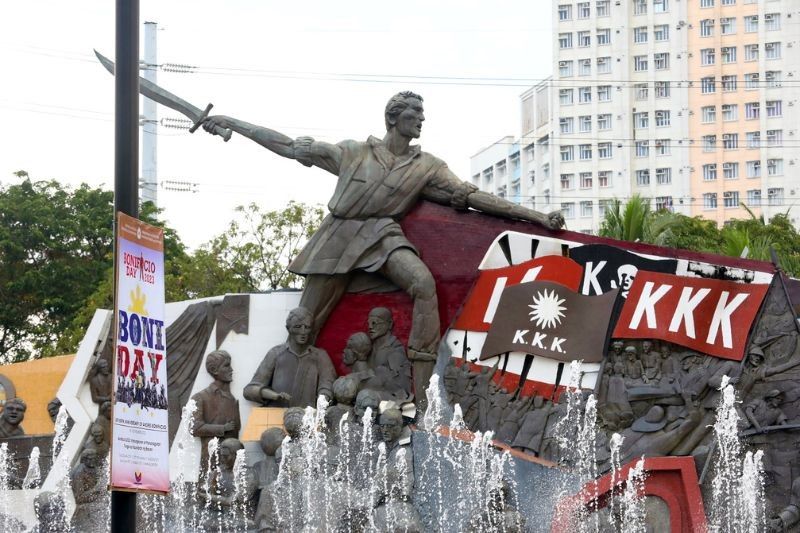 Marcosâ�� Bonifacio Day message: Love and serve your country