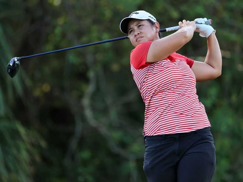 Guce drops to joint 24th after 72; Del Rosario, Arejola advance