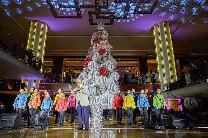 A festive and sustainable holiday celebration at Grand Hyatt Manila