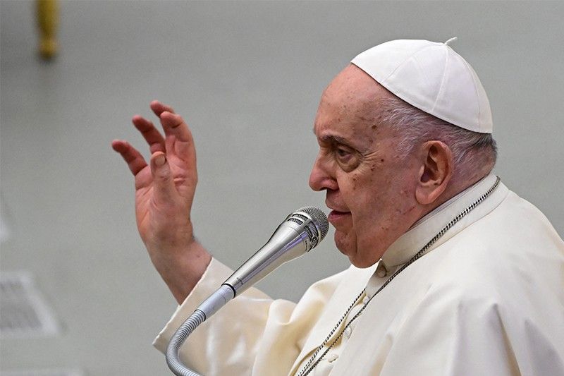 Pope deplores end to Gaza truce, urges new ceasefire