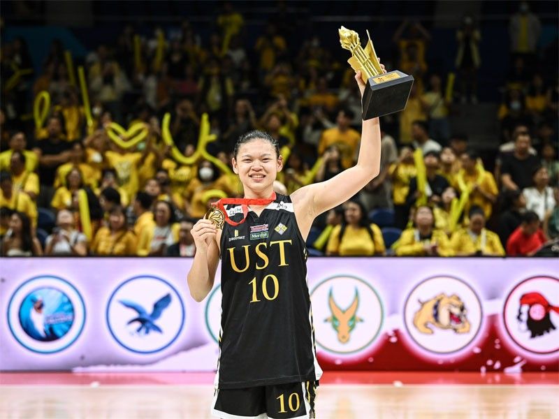 Golden Tigressesâ�� UAAP title a fitting ending to Ferrerâ��s triumphant battle with ACL injury
