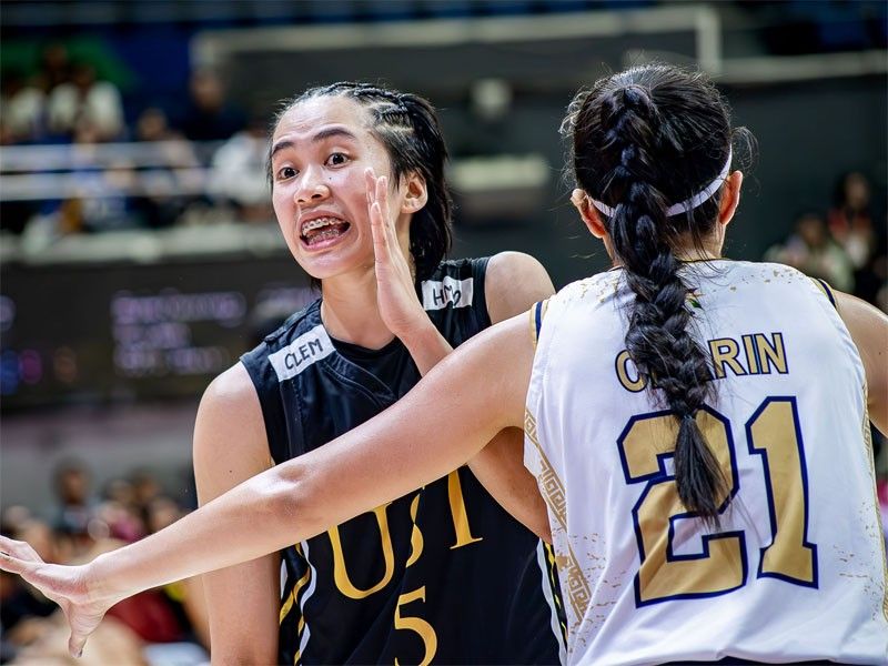 Tigresses dedicate UAAP title to coaches