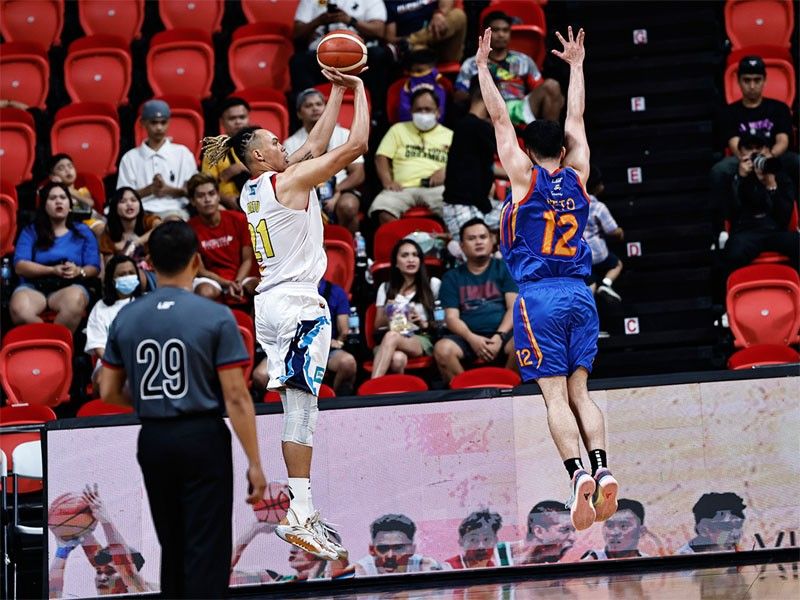 Datu battles pneumonia, posts solid game in Painters win