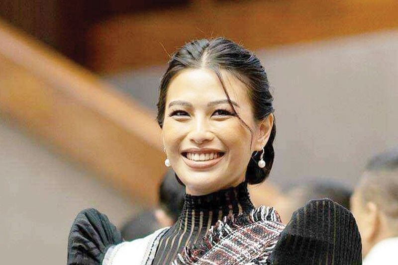 Michelle Dee to beauty pageant aspirants: Know and embrace yourself
