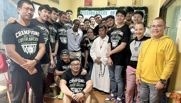 Kampiyon nga dunay kasingkasing Lancers misabwag og gugma sa labing nanginahanglan