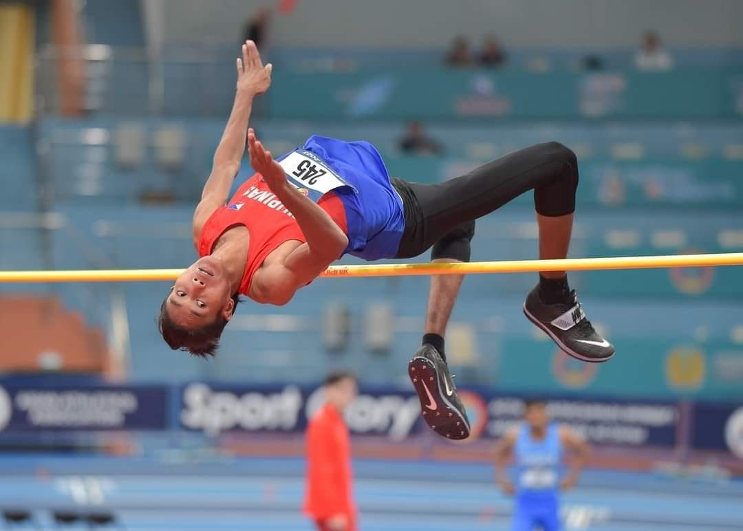 Grospe smashes Philippine high jump record