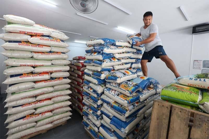 Traders grapple with high rice prices