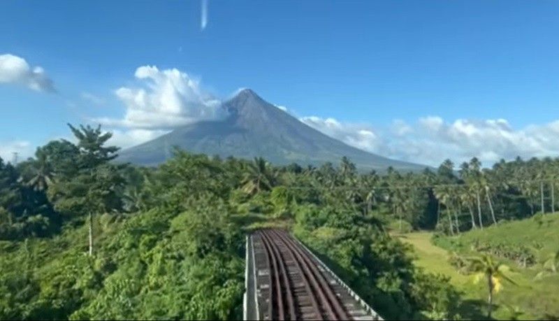PNR Naga-Legazpi route resumes after 6 years of non-operation
