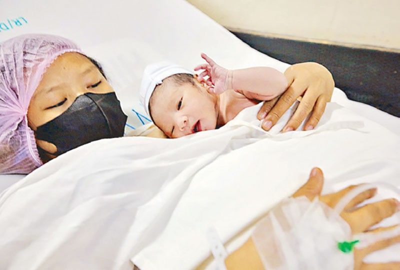 Manila hospital welcomes New Year baby boy