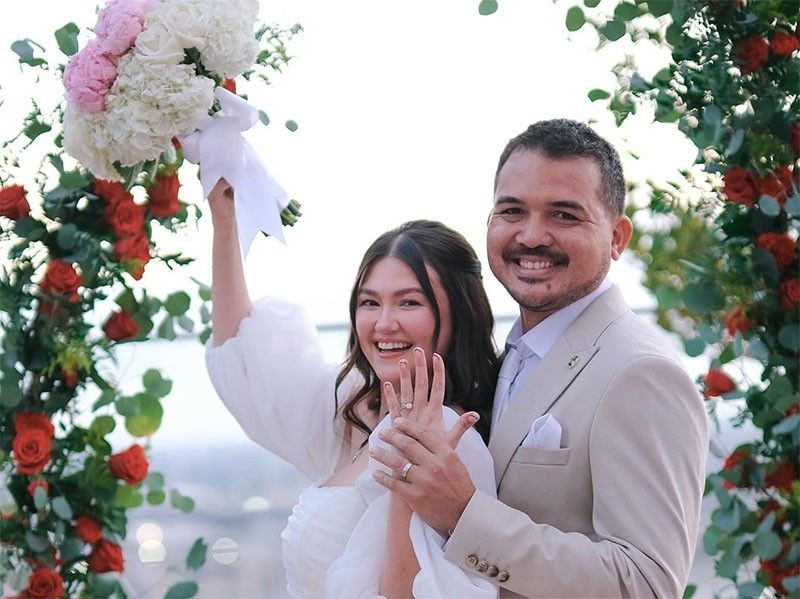 Angelica Panganiban, Gregg Homan welcome New Year as newlyweds