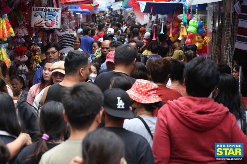 Face mask isuot, usok sa paputok delikado - DOH