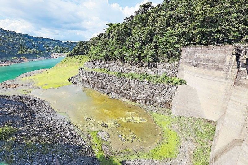Angat Dam water level dips