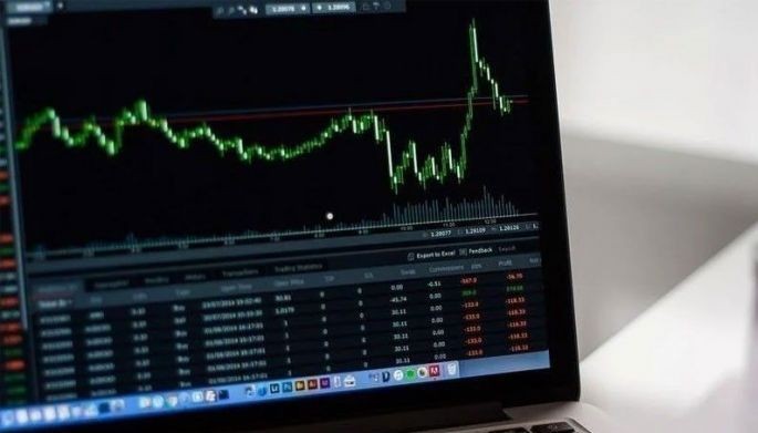 Stocks edge lower&nbsp;on profit-taking