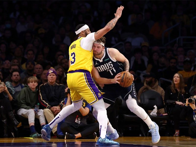 Davis, Russell take charge as Lakers spoil Doncic return for Mavs