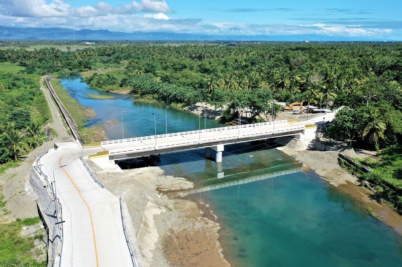 DPWH completes bridge in Aurora