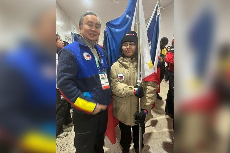 Pinay freestyle skier in high spirits