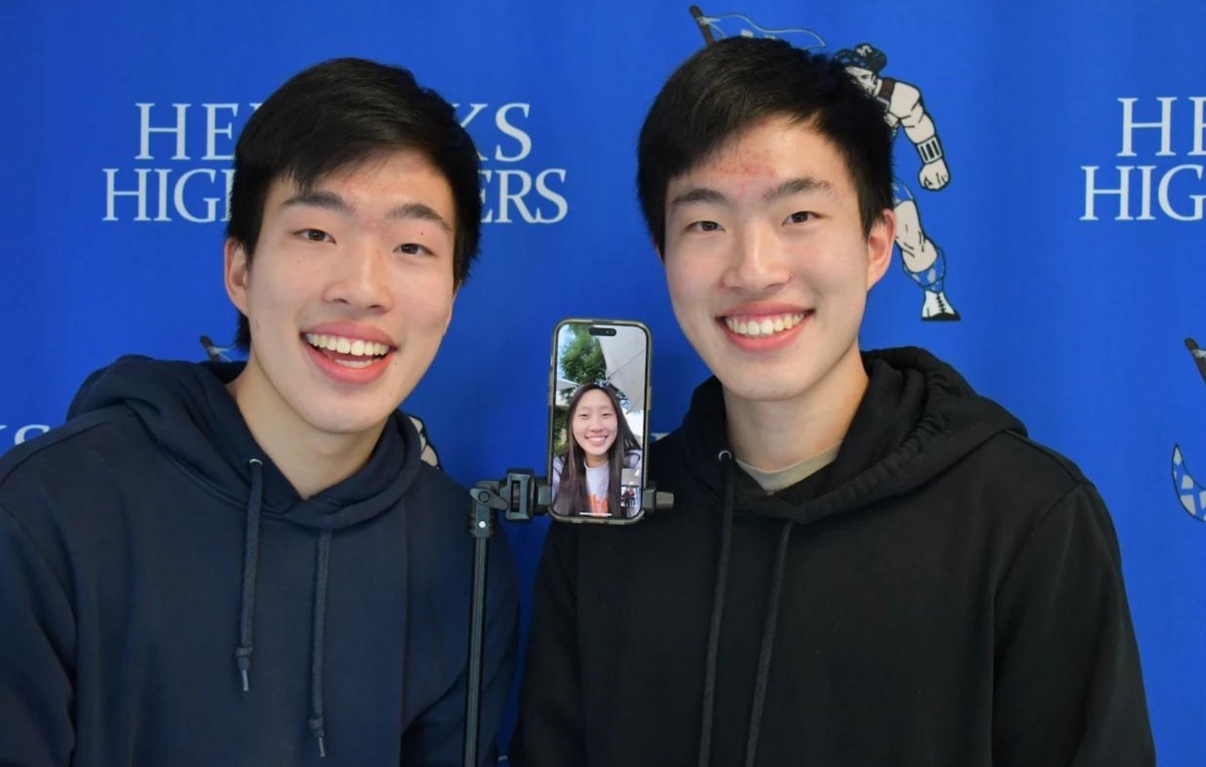 New York twins finish HS valedictorian and salutatorian