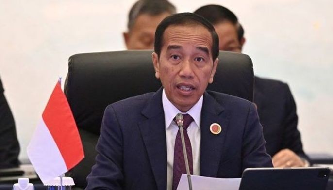 'Dynasty in the making' as Widodo's shadow hangs over Indonesia vote