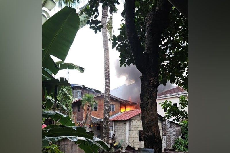 Two fires hit Tisa,Cebu City; hurt 3