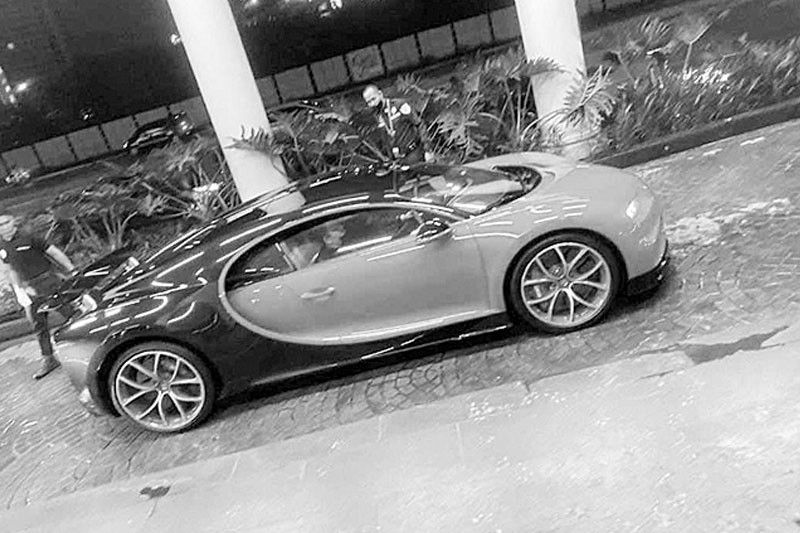 2 smuggled Bugatti sports cars, tinutunton ng BOC