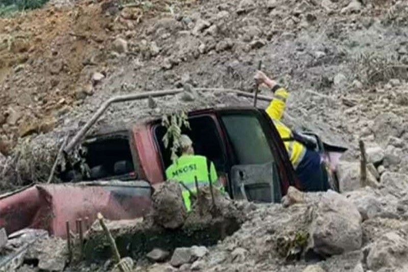 Search for mom, 3 kids in landslide-stricken area in Davao de Oro on