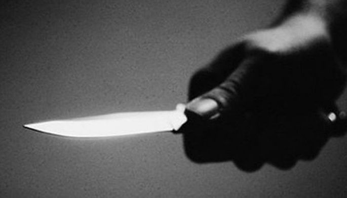 Businesswoman robbed, beaten in mall restroom