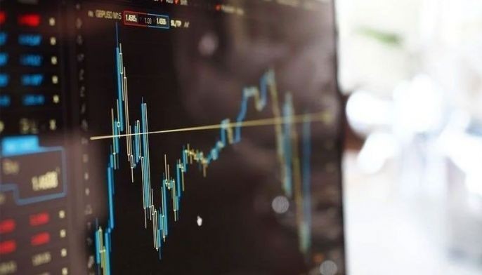 Market retreats as traders pocket gains