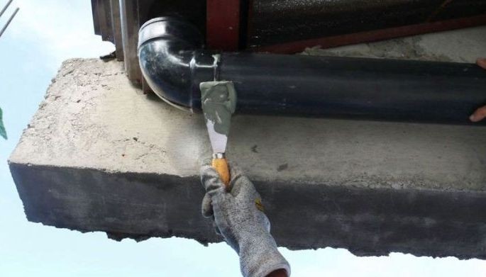 Charges filed vs QC retailer for selling counterfeit sealants