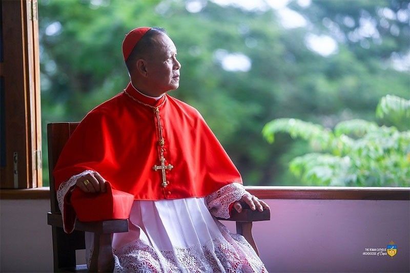 Manila archbishop leads mass for Ash Wednesday