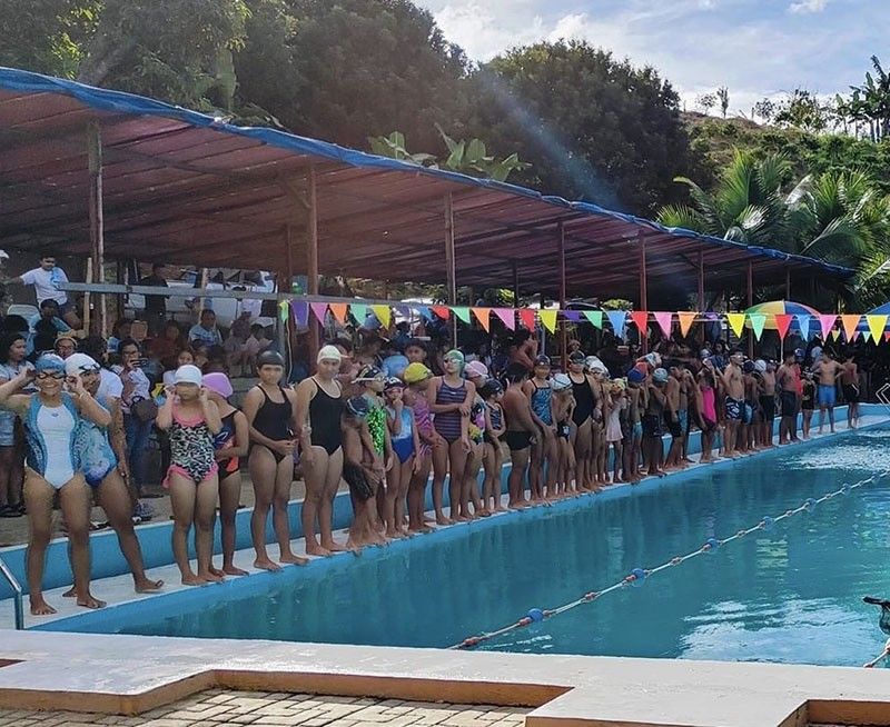 Non-profit peace-advocacy swimming training facility up