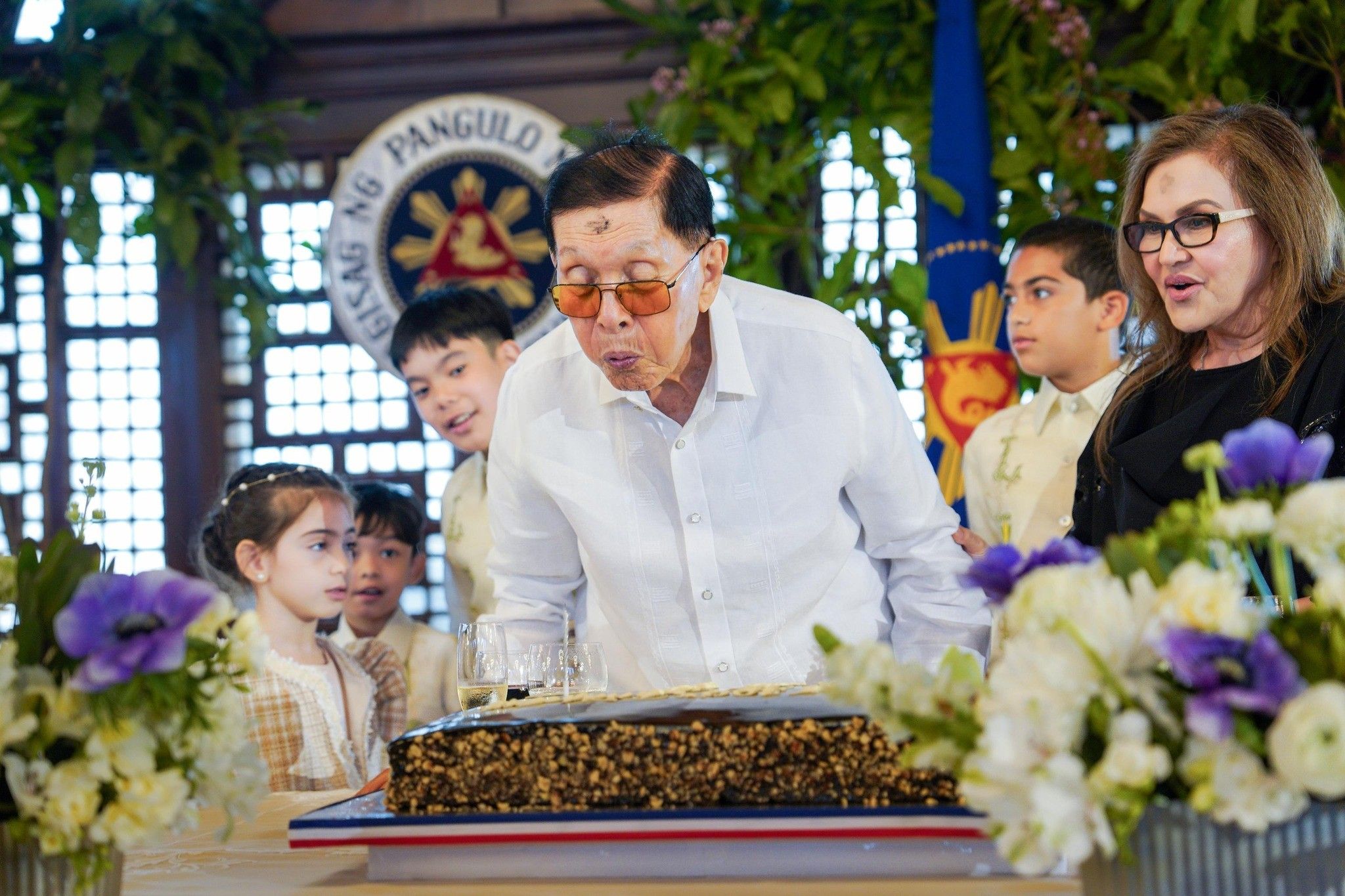 Martial law architect Enrile gets MalacaÃ±ang birthday bash, P100k cash gift