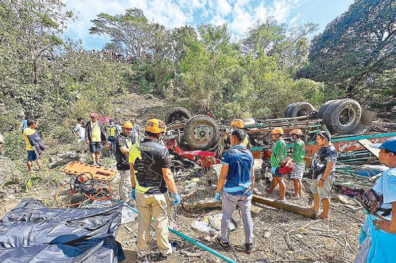 15 dead as truck falls off cliff in Negros Oriental