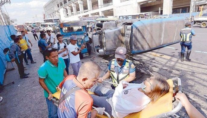11 hurt in 3-jeepney crash