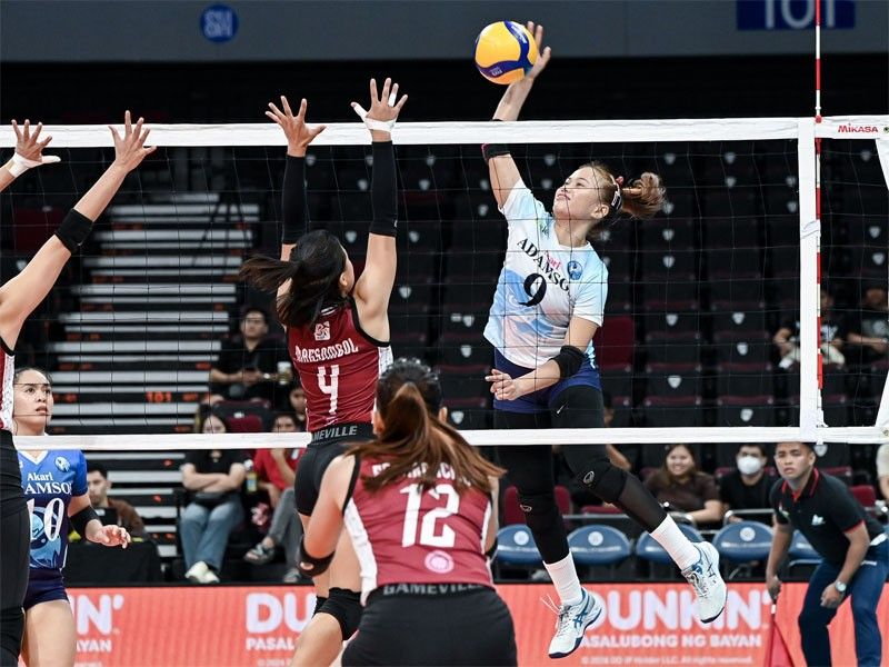 Lady Falcons repel Fighting Maroons for 1st win in UAAP womenâ��s volleyball