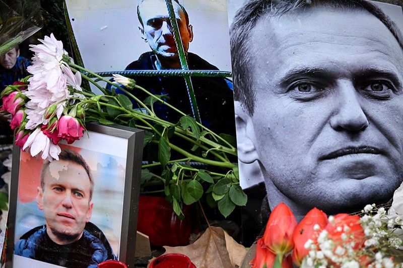 Russia threatening to bury Navalny on prison grounds, team says