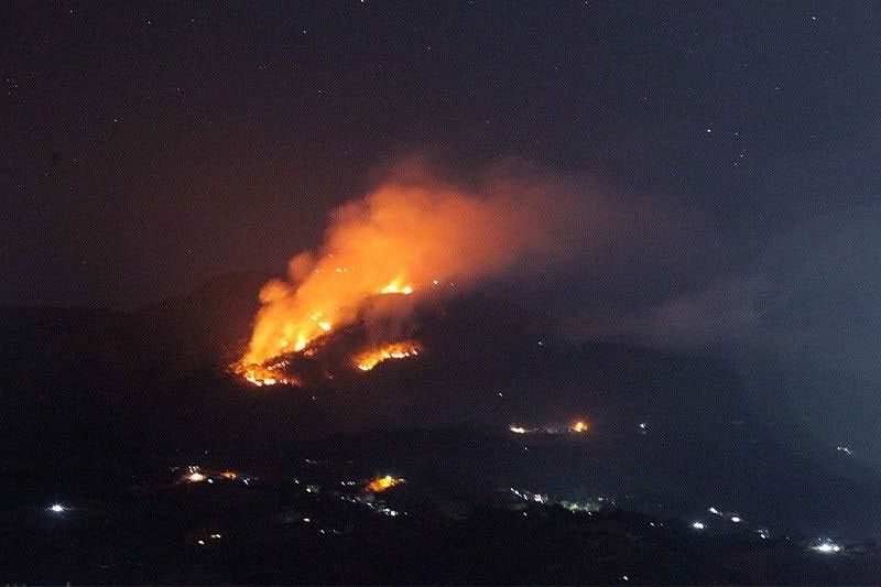 Higit 1,000 ektarya sinira ng forest fire sa Benguet