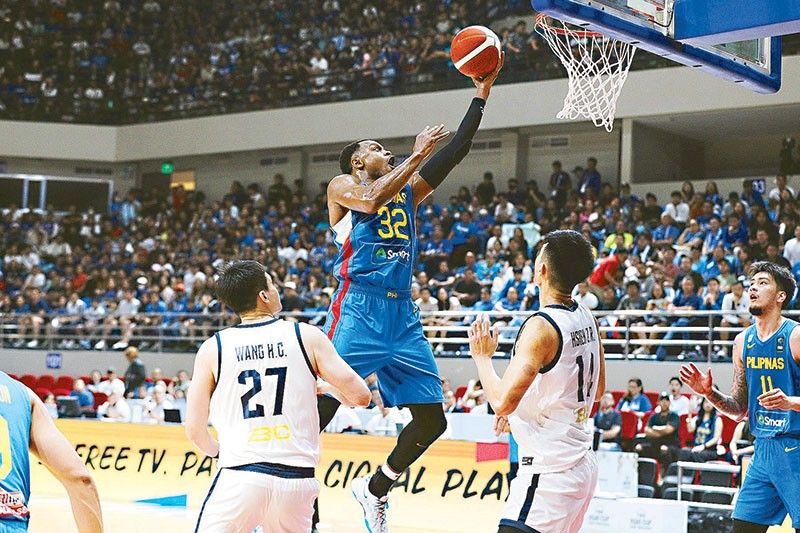 Gilas sweeps first window